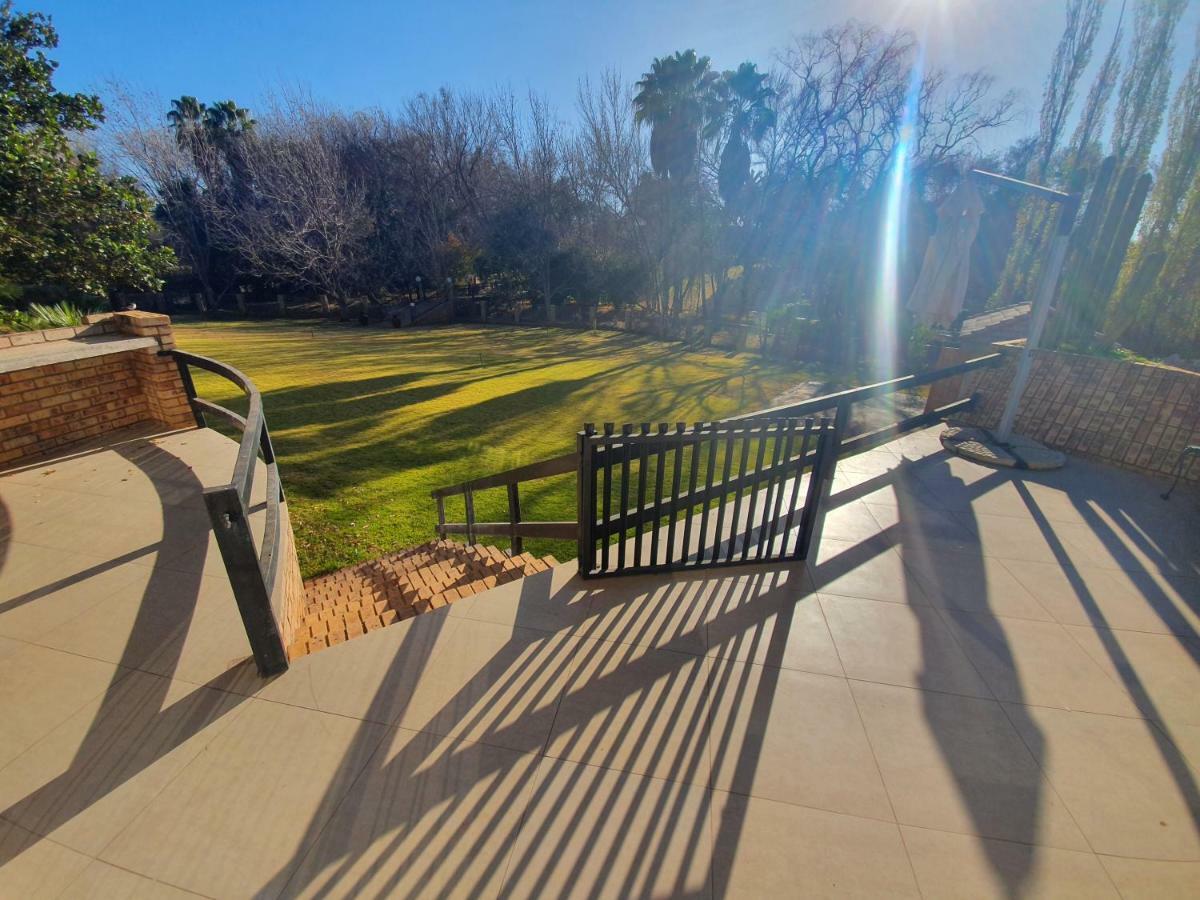 Leach Lodge Kuruman Dış mekan fotoğraf