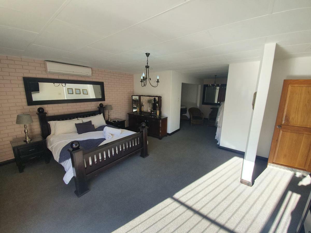 Leach Lodge Kuruman Dış mekan fotoğraf