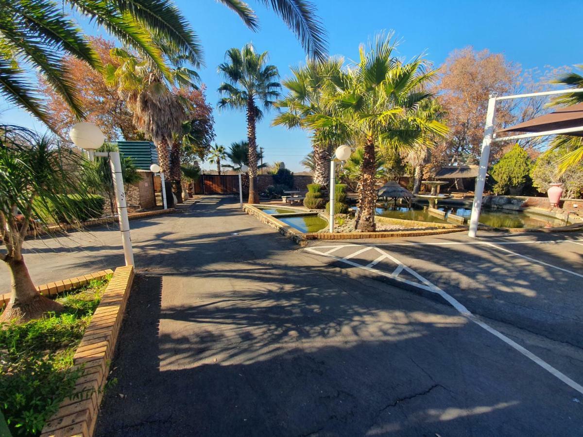 Leach Lodge Kuruman Dış mekan fotoğraf